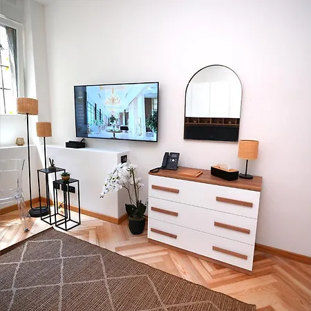 Luxury Center Of -san Babila- Duomo Apartman *